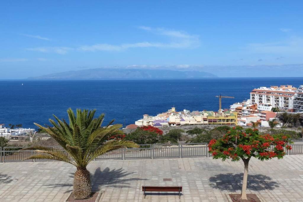 Luxury House With 3 Bedrooms, Sea Wiew And Swimming Pool In A Quiet Residence Пуерто-де-Сантьяго Екстер'єр фото