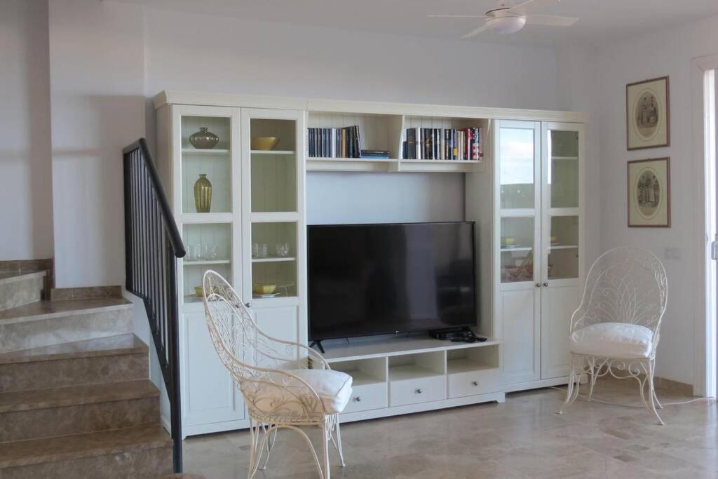 Luxury House With 3 Bedrooms, Sea Wiew And Swimming Pool In A Quiet Residence Пуерто-де-Сантьяго Екстер'єр фото